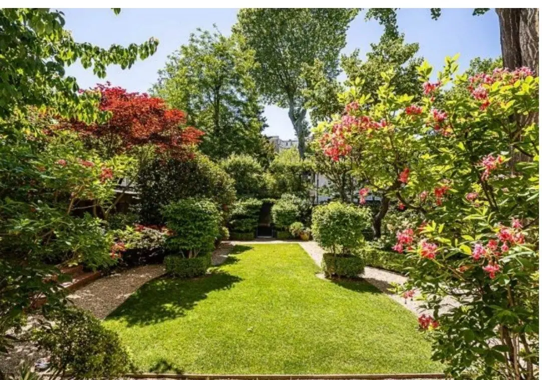 Hôtel particulier — Paris 16ème · Auteuil sud