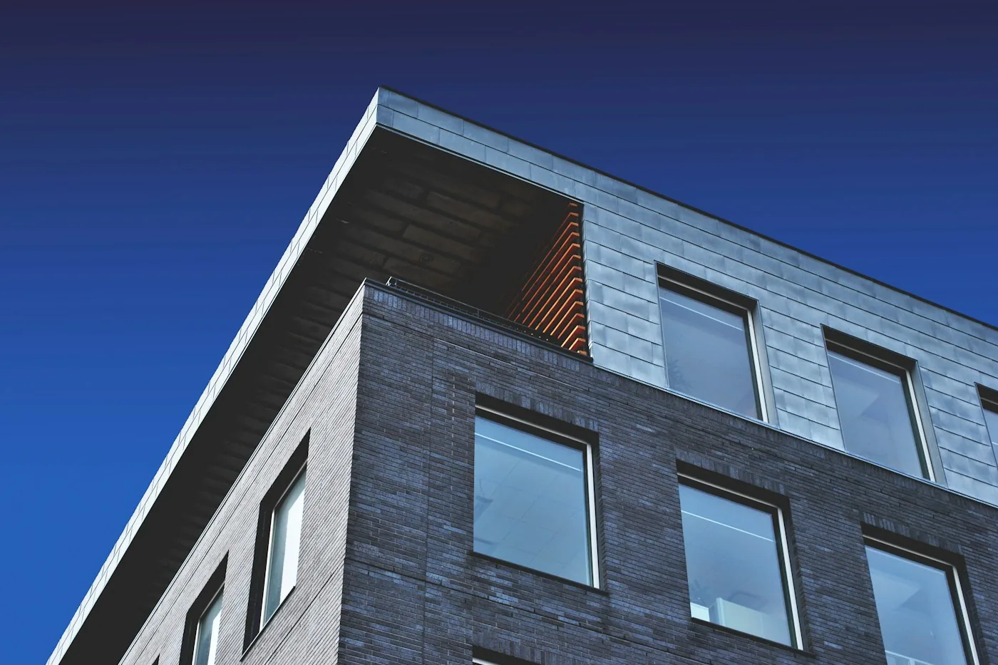 Currency, tax, governance: the real risks of an international property purchase